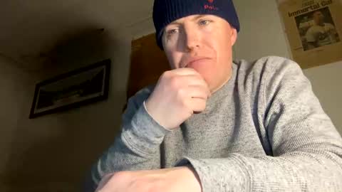 Snapshot of bostonirish45 chatting on February 4, 4:51 am bostonirish45 online show from February 4, 4:51 am