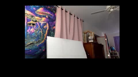 Snapshot of bottomboo7 chatting on December 3, 1:21 pm Bottomboo7 online show from December 3, 1:21 pm