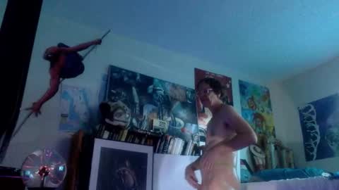 Snapshot of bottomboo7 chatting on November 20, 2:28 pm Bottomboo7 online show from November 20, 2:28 pm