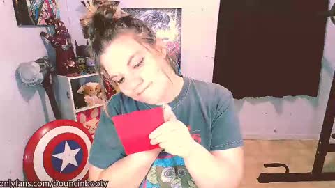 Pumpkin Butt online show from March 6, 5:14 am