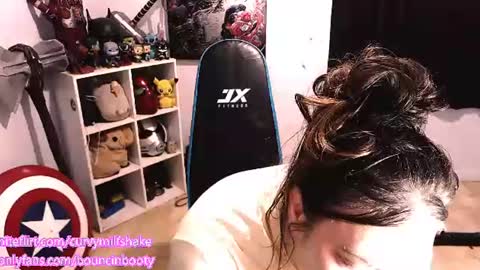 Pumpkin Butt online show from June 19, 4:39 am