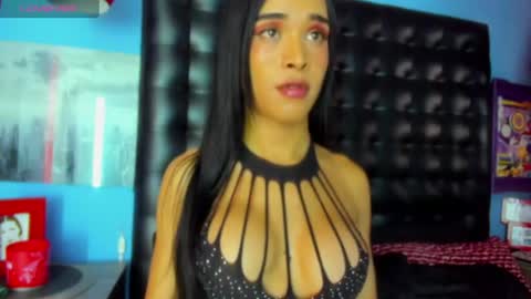 bouncing_bunnyxxx69 online show from June 14, 2:24 am