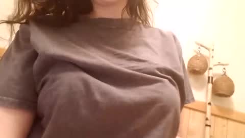 Bouncy Queen Majesty online show from September 16, 6:53 pm