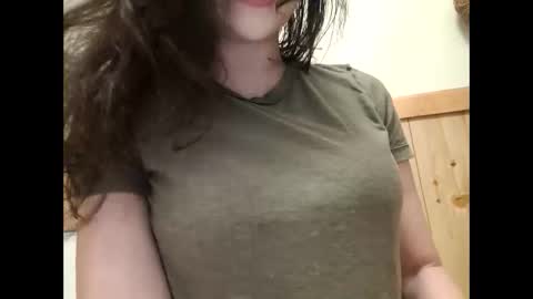 Bouncy Queen Majesty online show from September 30, 7:08 pm