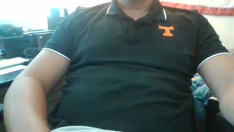 Snapshot of bourbonman144 chatting on September 15, 7:25 pm bourbonman144 online show from September 15, 7:25 pm