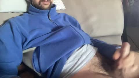 Snapshot of bowieboy91 chatting on December 18, 11:13 am bowieboy online show from December 18, 11:13 am