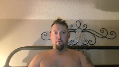 bowtieguy84 online show from October 17, 11:13 am