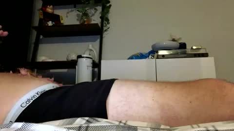 Snapshot of boxerbro123 chatting on September 28, 11:43 pm boxerbro123 online show from September 28, 11:43 pm