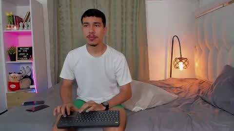 boy_jerry online show from July 12, 9:22 am