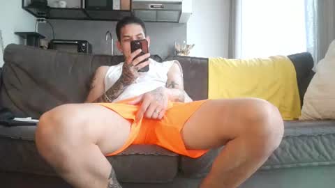 boy_master5 online show from June 13, 7:17 am