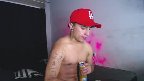 boy_nauthy online show from September 18, 10:45 pm