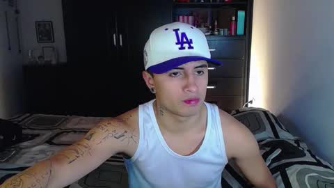 Snapshot of boy_nauthy chatting on February 12, 11:33 pm boy_nauthy online show from February 12, 11:33 pm