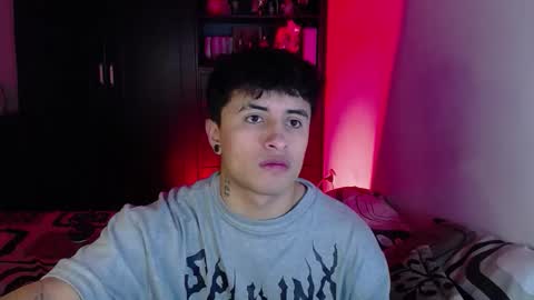 Snapshot of boy_nauthy chatting on February 19, 1:01 am boy_nauthy online show from February 19, 1:01 am