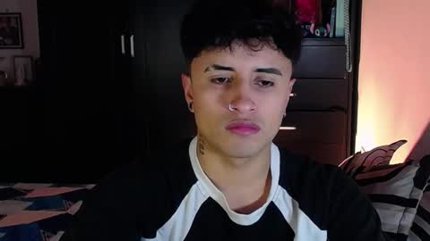 Snapshot of boy_nauthy chatting on February 27, 7:52 am boy_nauthy online show from February 27, 7:52 am