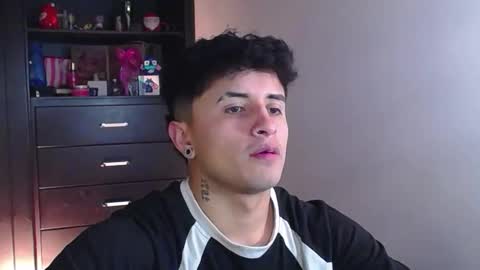 Snapshot of boy_nauthy chatting on February 27, 10:10 pm boy_nauthy online show from February 27, 10:10 pm