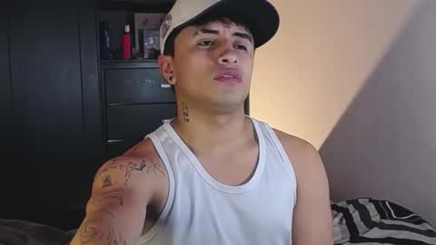 Snapshot of boy_nauthy chatting on March 17, 4:10 pm boy_nauthy online show from March 17, 4:10 pm