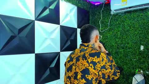 boy_tatto777 online show from September 16, 2:18 pm