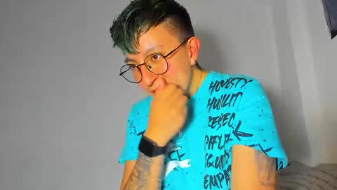 Edward ftm trans queerslave online show from December 17, 2:17 am