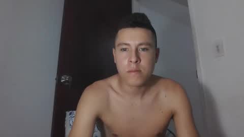 Tommy - OnFns  tommy  874 online show from October 16, 1:39 am