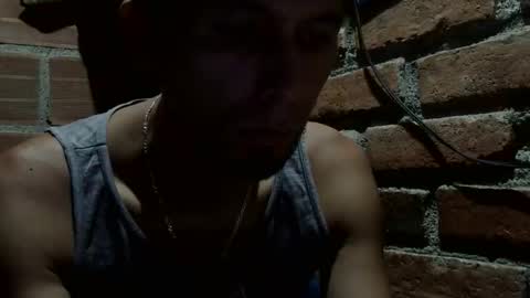 Snapshot of boycumlatino21 chatting on September 29, 3:00 am Boy online show from September 29, 3:00 am