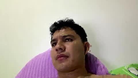 Snapshot of boyfit2023 chatting on March 1, 11:18 pm boyfit2023 online show from March 1, 11:18 pm