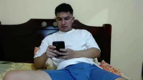 Snapshot of boyfit2023 chatting on March 16, 1:55 am boyfit2023 online show from March 16, 1:55 am