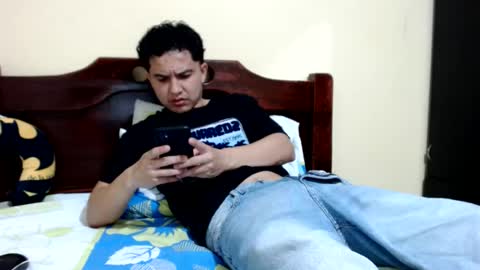 Snapshot of boyfit2023 chatting on July 21, 1:08 am boyfit2023 online show from July 21, 1:08 am