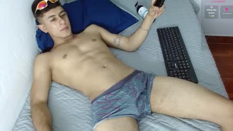 boyg_hots online show from October 21, 9:48 pm