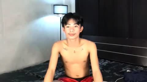 HI IM JAMES DONT FORGET GIVE ME THUMBS UP AND JOIN TO MY FANCLUB online show from March 3, 3:53 pm