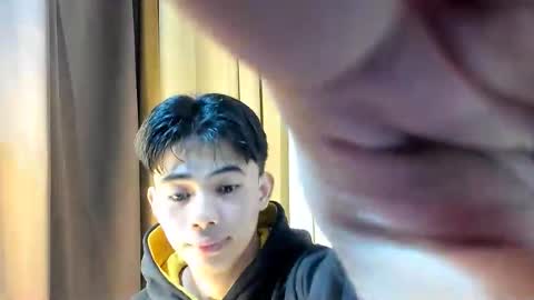 HI IM JAMES DONT FORGET GIVE ME THUMBS UP AND JOIN TO MY FANCLUB online show from April 10, 10:47 pm
