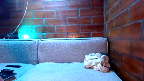 boynick777 online show from October 18, 2:58 am