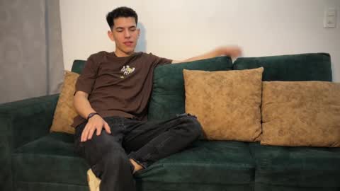 Kevin  hernan online show from February 22, 3:12 am