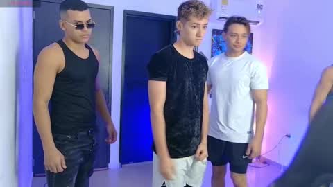 Angelo Mark Fernando Taylor online show from November 20, 11:43 am