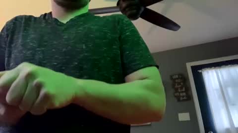 boytoy8969 online show from December 9, 1:24 pm