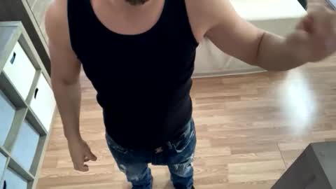 Snapshot of boytoy8969 chatting on March 18, 12:19 pm boytoy8969 online show from March 18, 12:19 pm