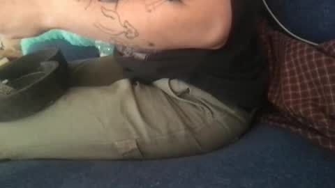 boywithbug online show from January 28, 3:57 pm