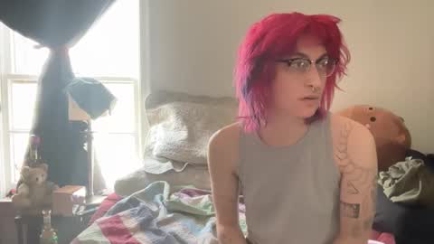 Snapshot of boywithbug chatting on March 25, 6:25 pm boywithbug online show from March 25, 6:25 pm