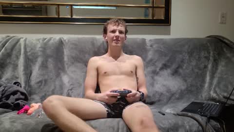 Boyyhb online show from February 11, 1:32 am