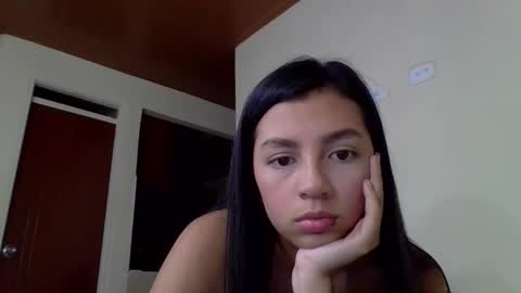 brad_and_emma293215 online show from September 17, 11:39 pm