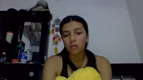 Snapshot of brad_and_emma293215 chatting on March 4, 6:36 pm brad_and_emma293215 online show from March 4, 6:36 pm