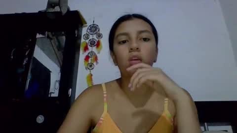 Snapshot of brad_and_emma293215 chatting on March 28, 2:11 am brad_and_emma293215 online show from March 28, 2:11 am