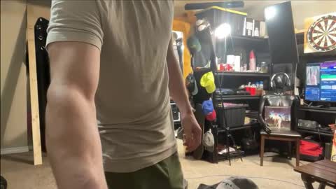 Snapshot of brad_bounce chatting on January 15, 8:01 pm Brad Ballsy online show from January 15, 8:01 pm