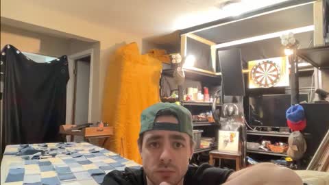 Snapshot of brad_bounce chatting on February 22, 8:29 pm Brad Ballsy online show from February 22, 8:29 pm