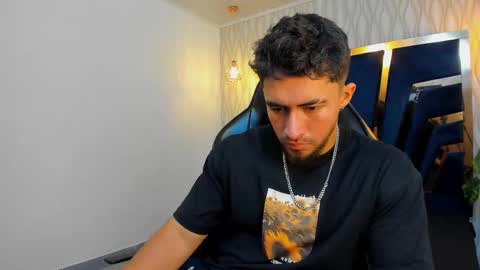 Snapshot of brad_summer chatting on October 13, 5:24 pm brad summer online show from October 13, 5:24 pm