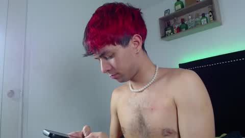 brad_thomson online show from December 17, 2:56 pm