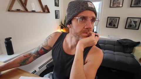 BradBronton online show from February 16, 7:32 pm