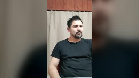 Snapshot of bradd_32 chatting on July 19, 7:01 am bradd_32 online show from July 19, 7:01 am