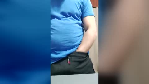 Snapshot of bradd_32 chatting on July 23, 2:53 am bradd_32 online show from July 23, 2:53 am