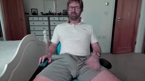 bradley77777 online show from January 24, 11:48 am