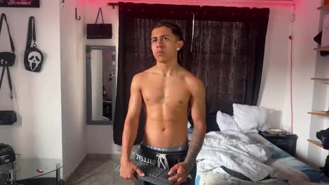 Snapshot of bradley_strong_ chatting on February 15, 3:09 pm Bradley Strong online show from February 15, 3:09 pm